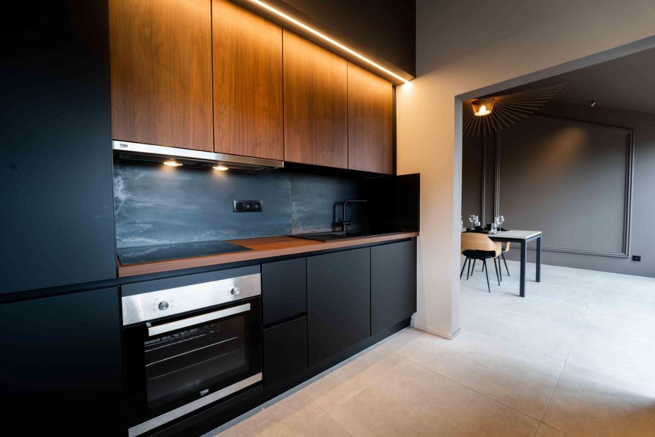 Luxury Penthouse & Terrace - Mons City Center Екстериор снимка