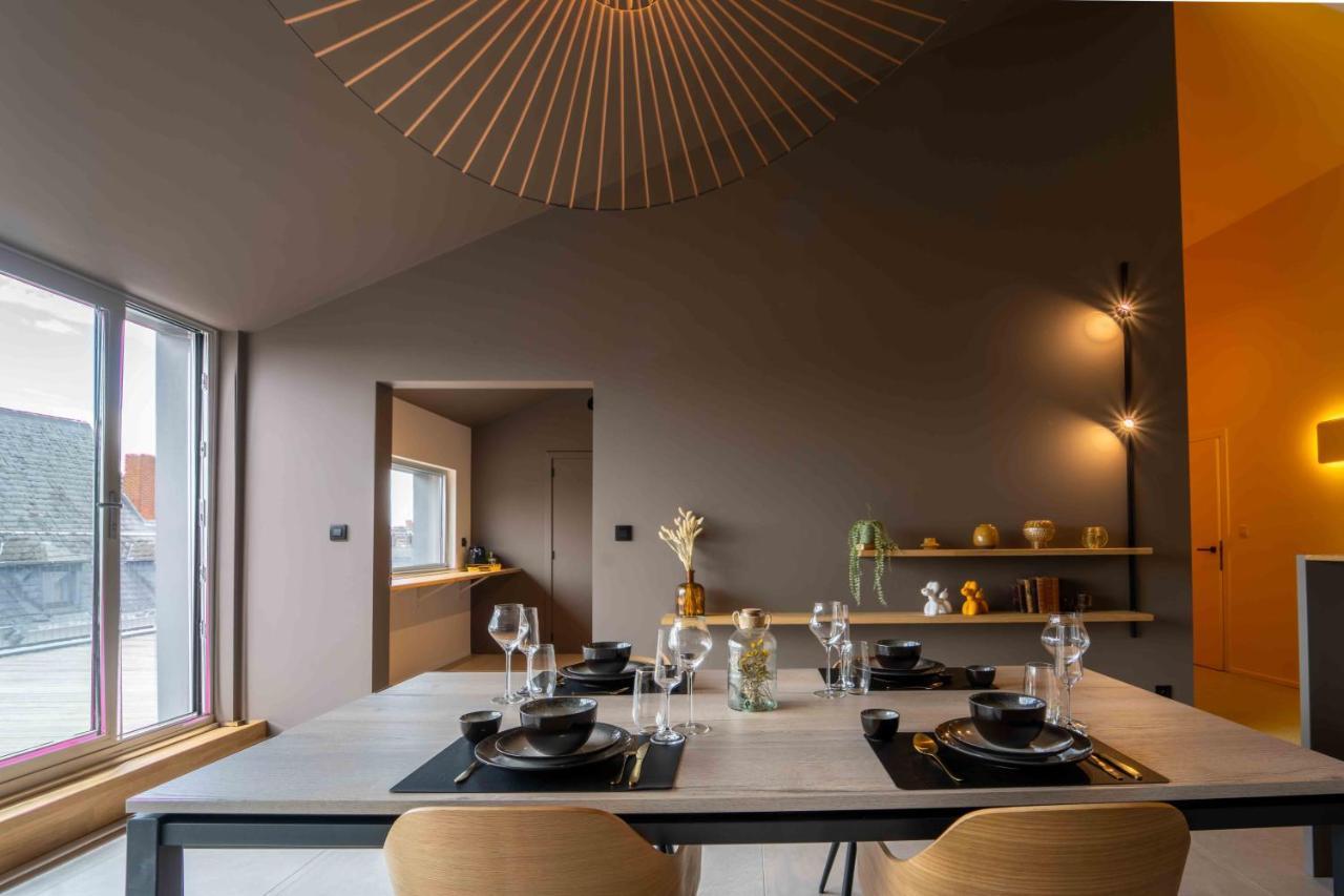 Luxury Penthouse & Terrace - Mons City Center Екстериор снимка