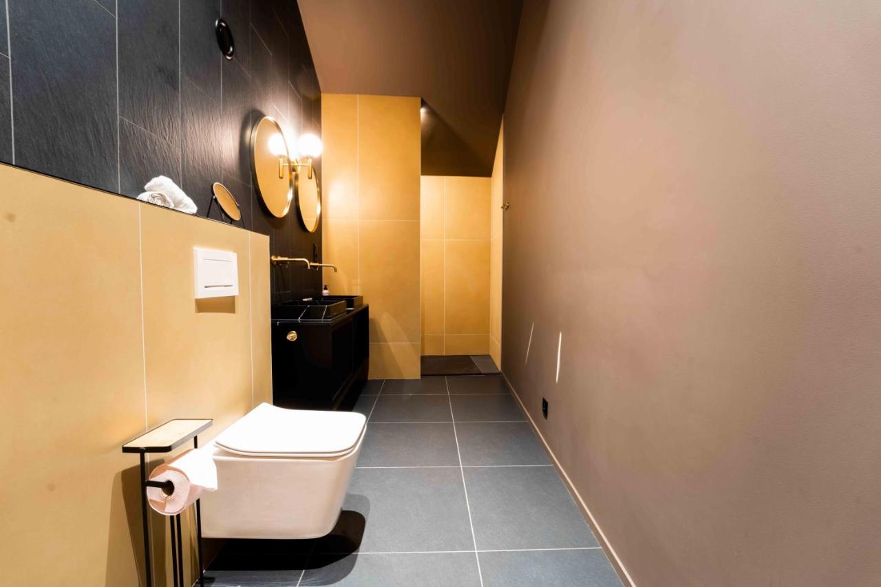 Luxury Penthouse & Terrace - Mons City Center Екстериор снимка